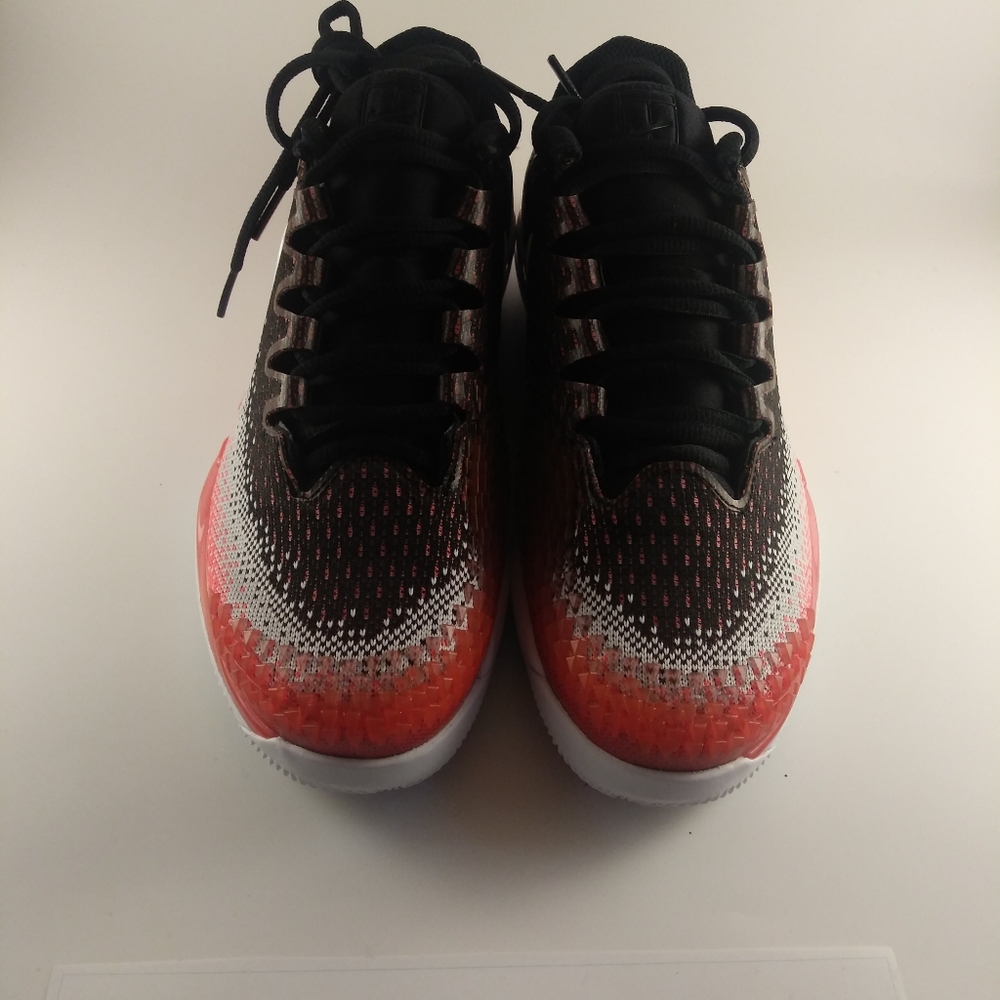Nike Air Zoom Vapor X Knit Size 6